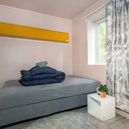 2-br Close To Centre Leilighet